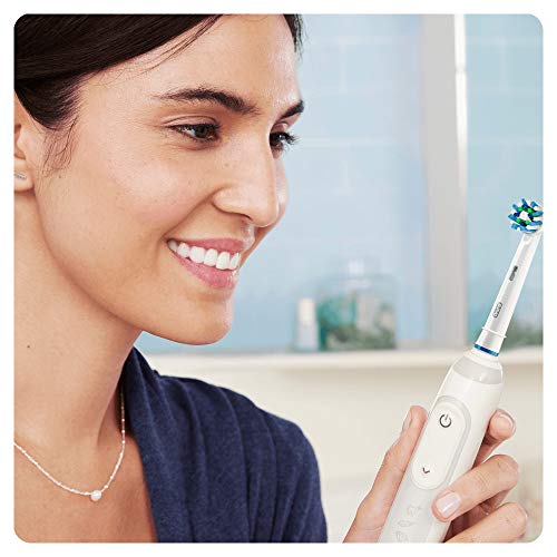 Oral-B CrossAction Toothbrush Head, Pack of 8 Counts