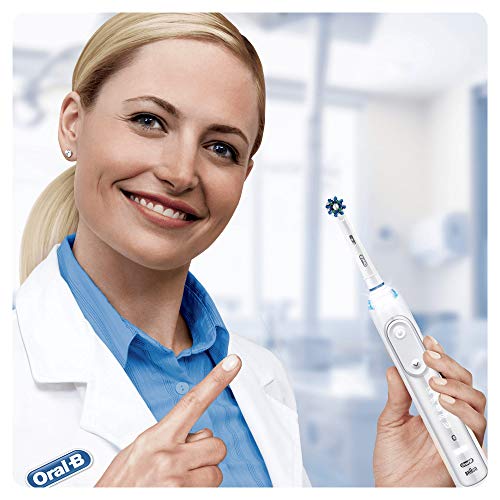 Oral-B CrossAction Toothbrush Head, Pack of 8 Counts